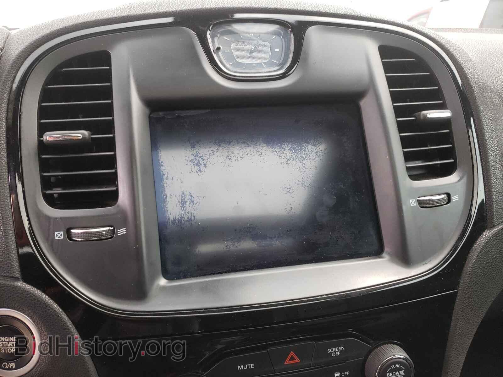 2018 CHRYSLER 300 - VIN: 2C3CCAGG2JH149279 - Фото 10
