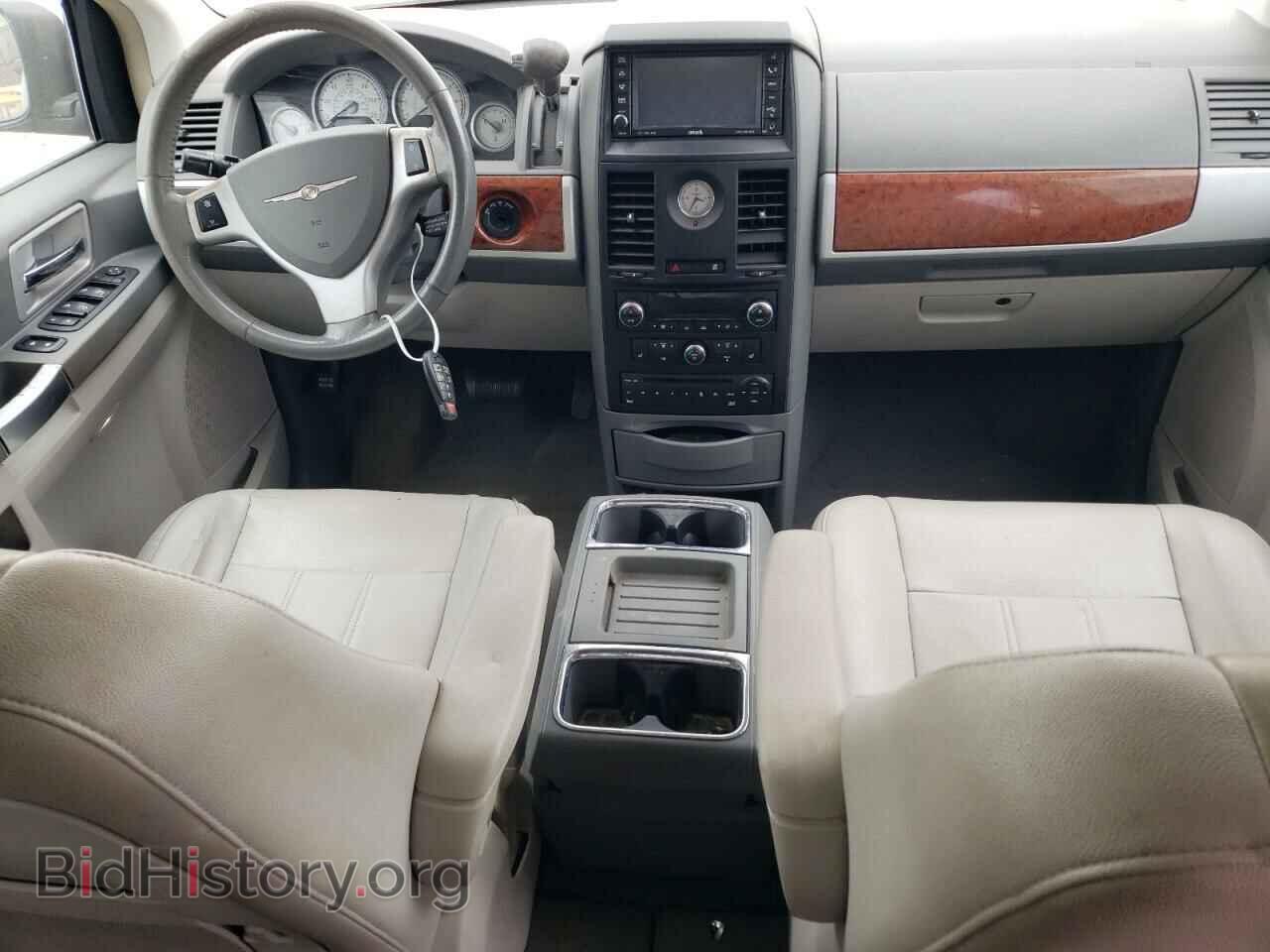 2008 CHRYSLER MINIVAN - VIN: 2A8HR54P08R661793 - Фото 8