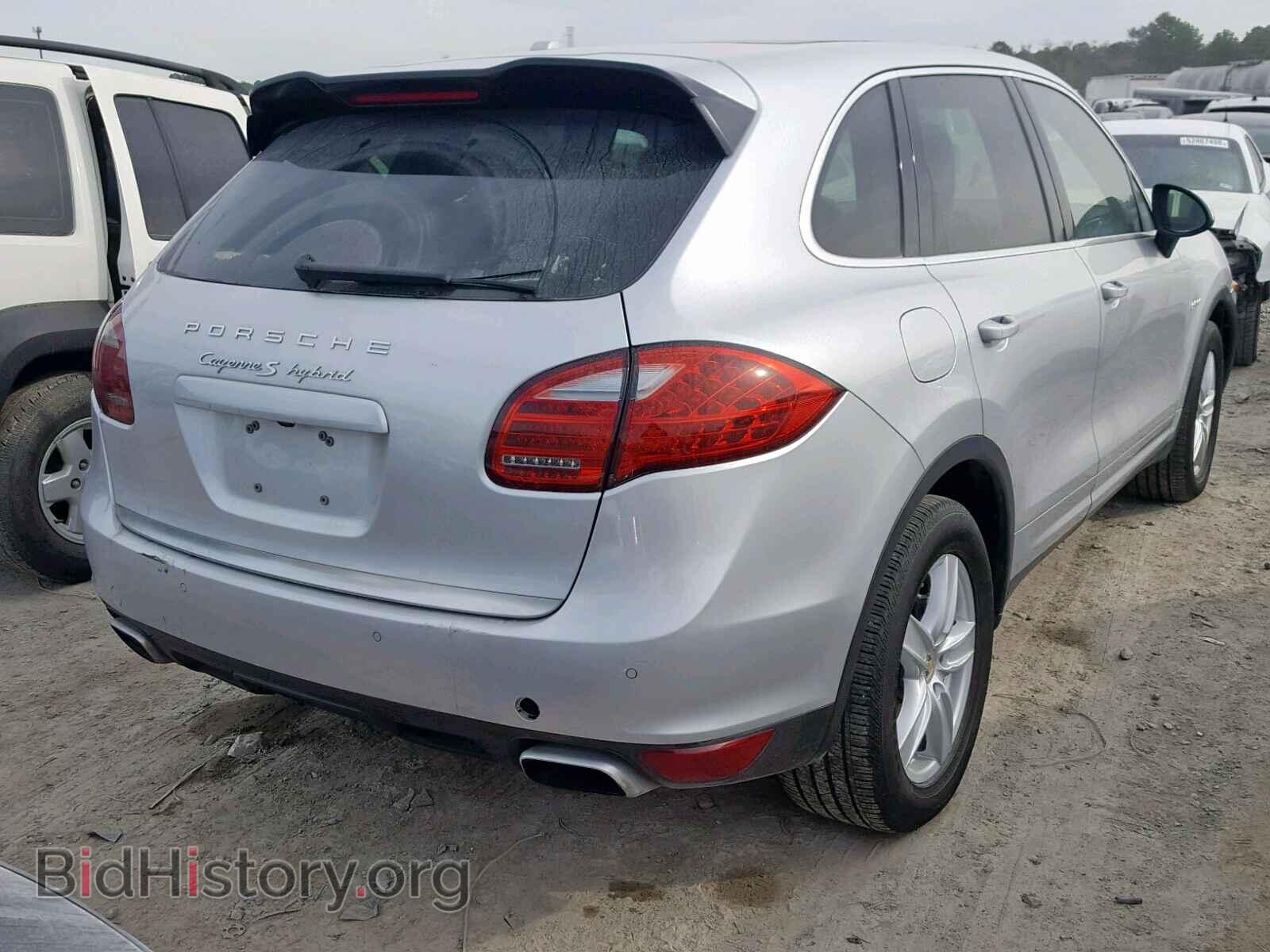 2013 PORSCHE CAYENNE S - VIN: WP1AE2A29DLA14841 - Photo 4