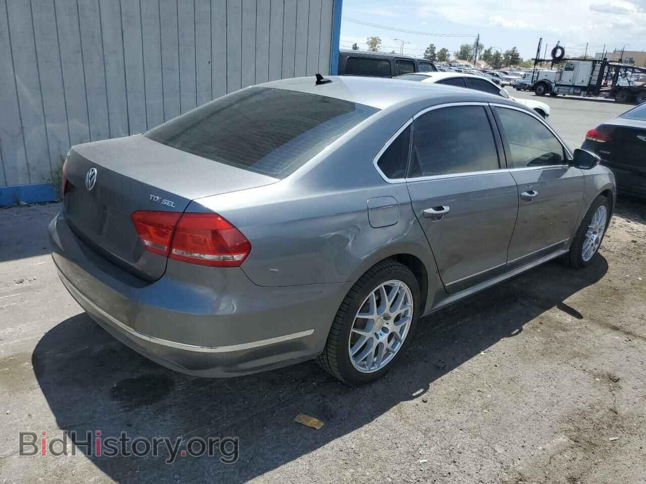 2012 VOLKSWAGEN PASSAT - VIN: 1VWCN7A37CC044237 - Photo 3