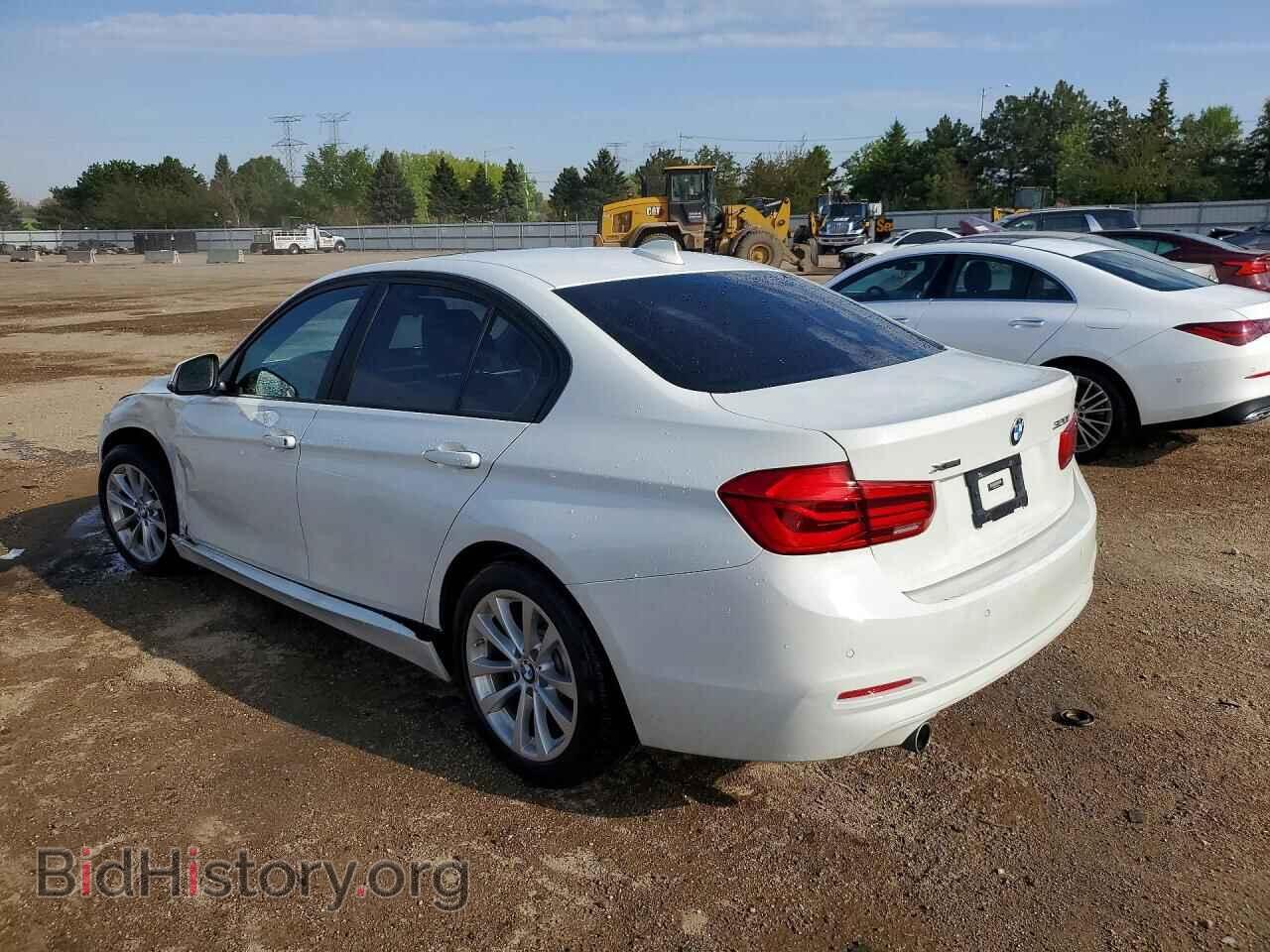 2018 BMW 3 SERIES - VIN: WBA8A3C56JA505218 - Фото 2