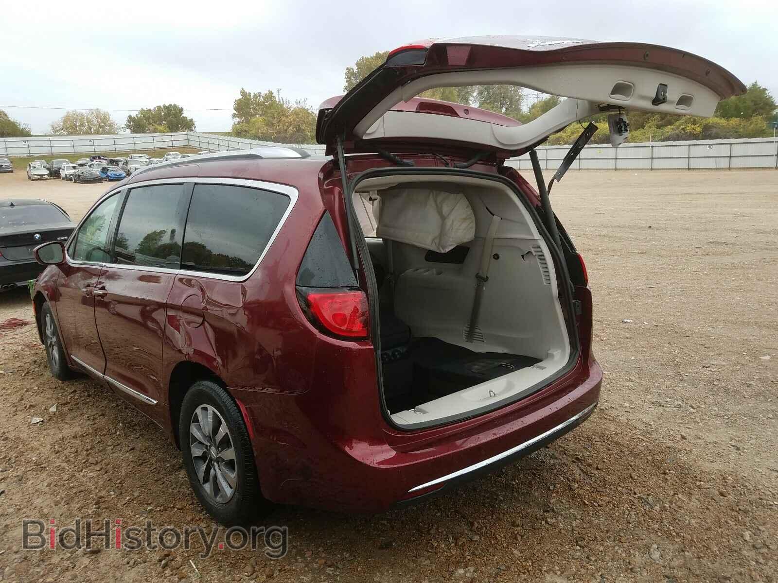 2019 CHRYSLER PACIFICA - VIN: 2C4RC1EG8KR667692 - Фото 3