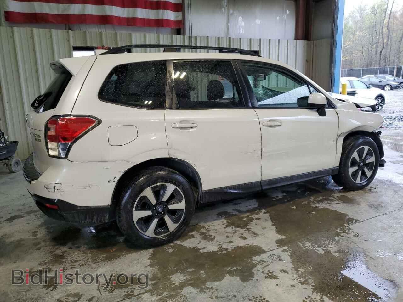 2017 SUBARU FORESTER - VIN: JF2SJAGC3HH506819 - Фото 3