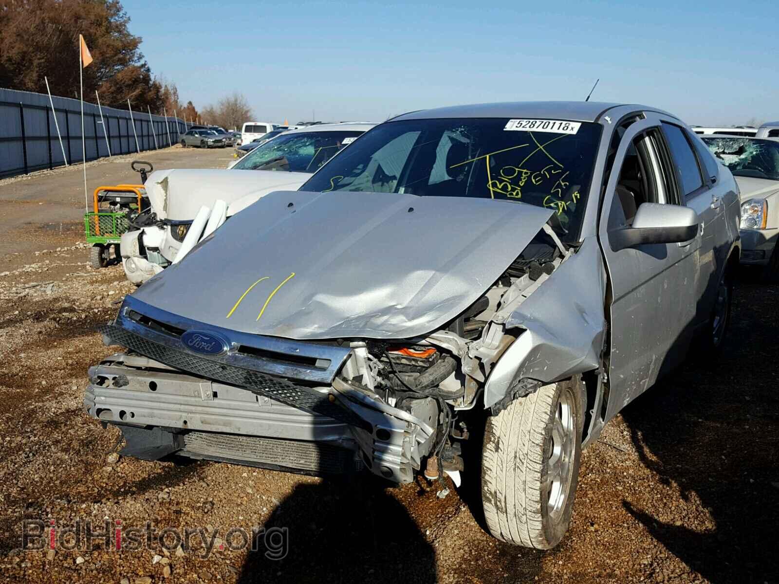 2009 FORD FOCUS - VIN: 1FAHP36N79W215975 - Photo 2