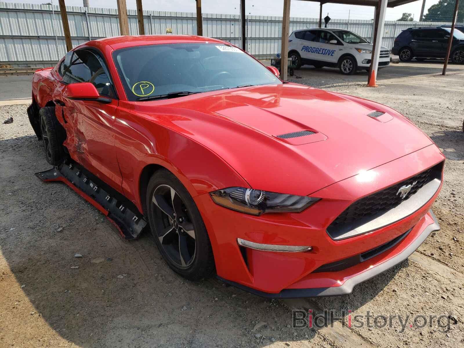 Photo 1FA6P8TH9J5132142 - FORD MUSTANG 2018