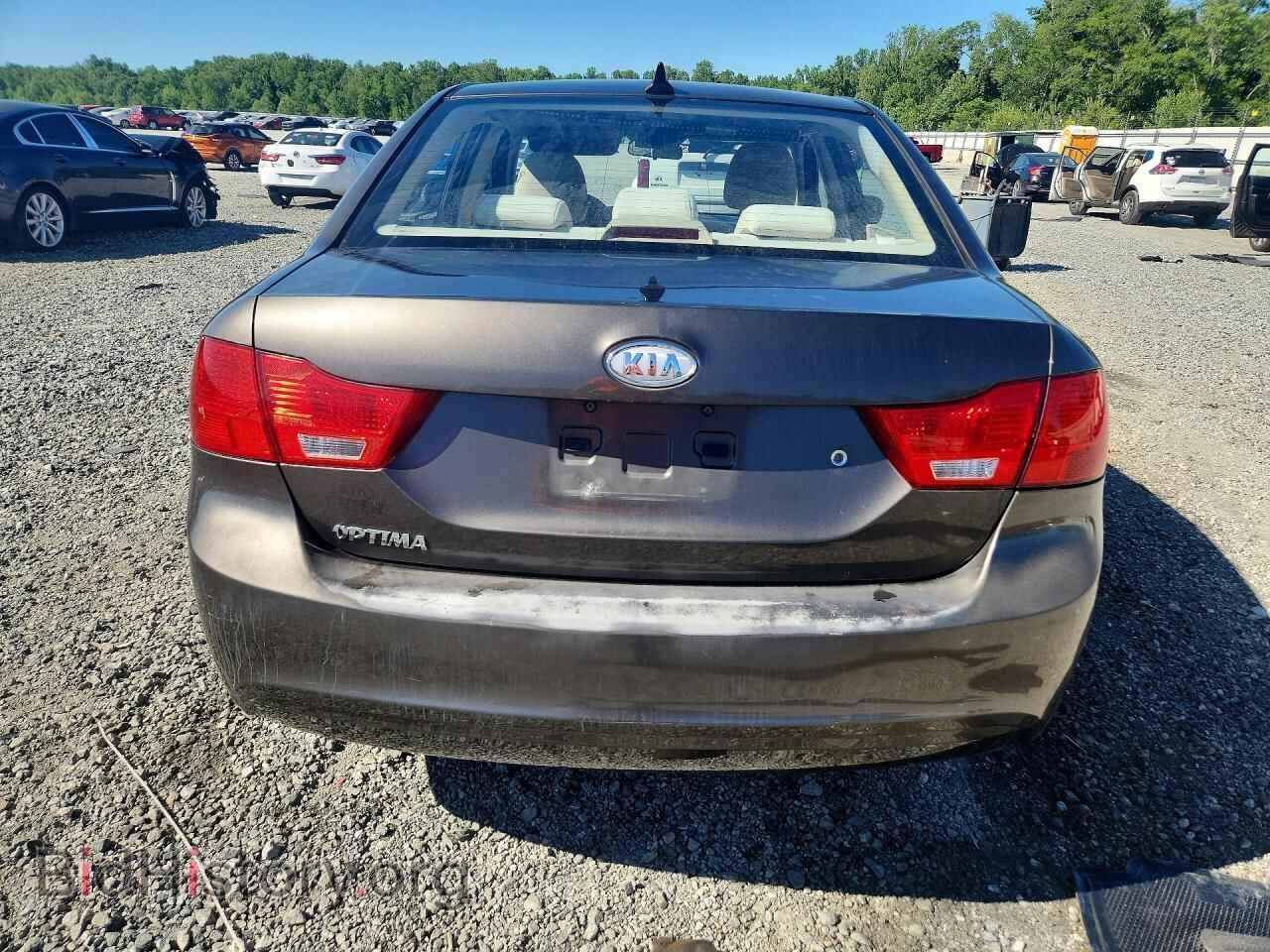 2010 KIA OPTIMA - VIN: KNAGG4A84A5423588 - Photo 6