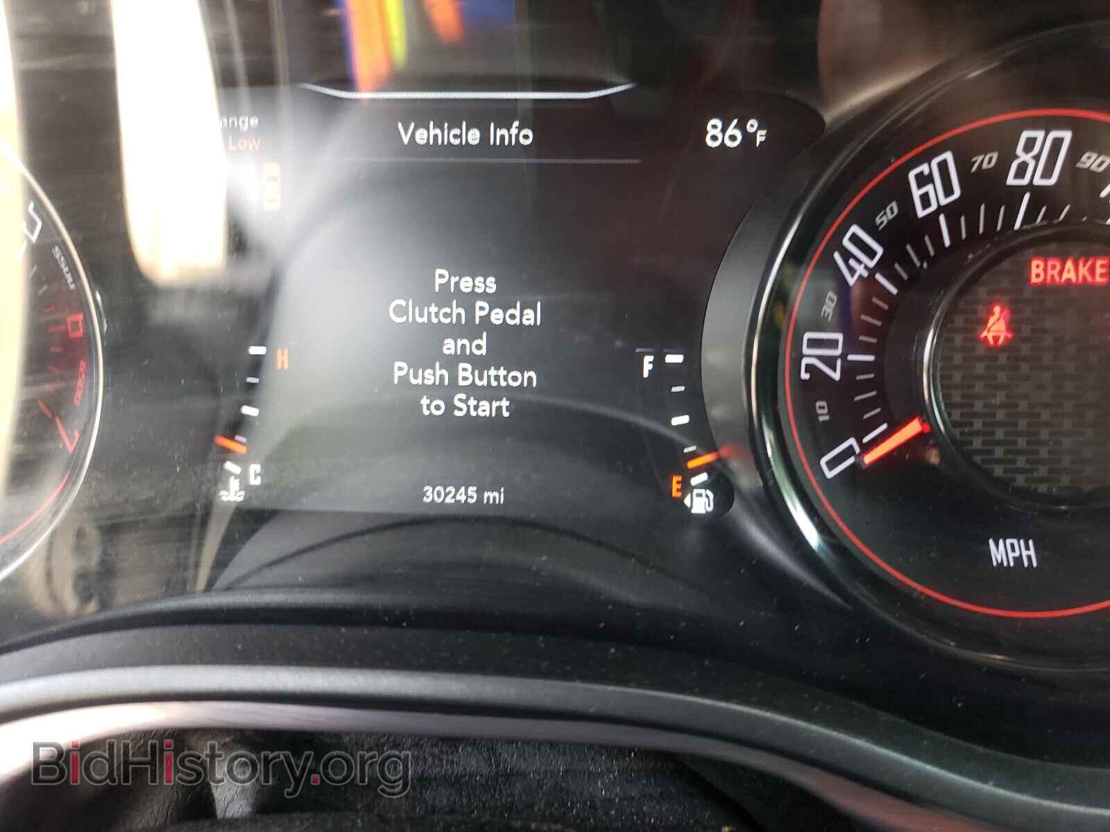 Photo 2C3CDZBT6HH640948 - DODGE CHALLENGER 2017