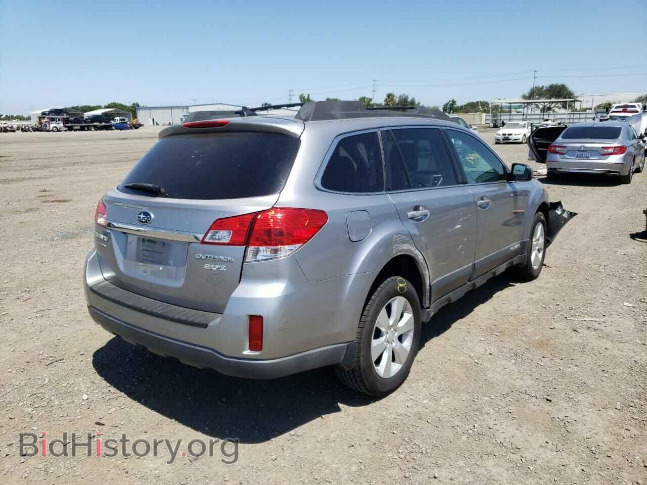 2011 SUBARU OUTBACK - VIN: 4S4BRBKC9B3386092 - Фото 4
