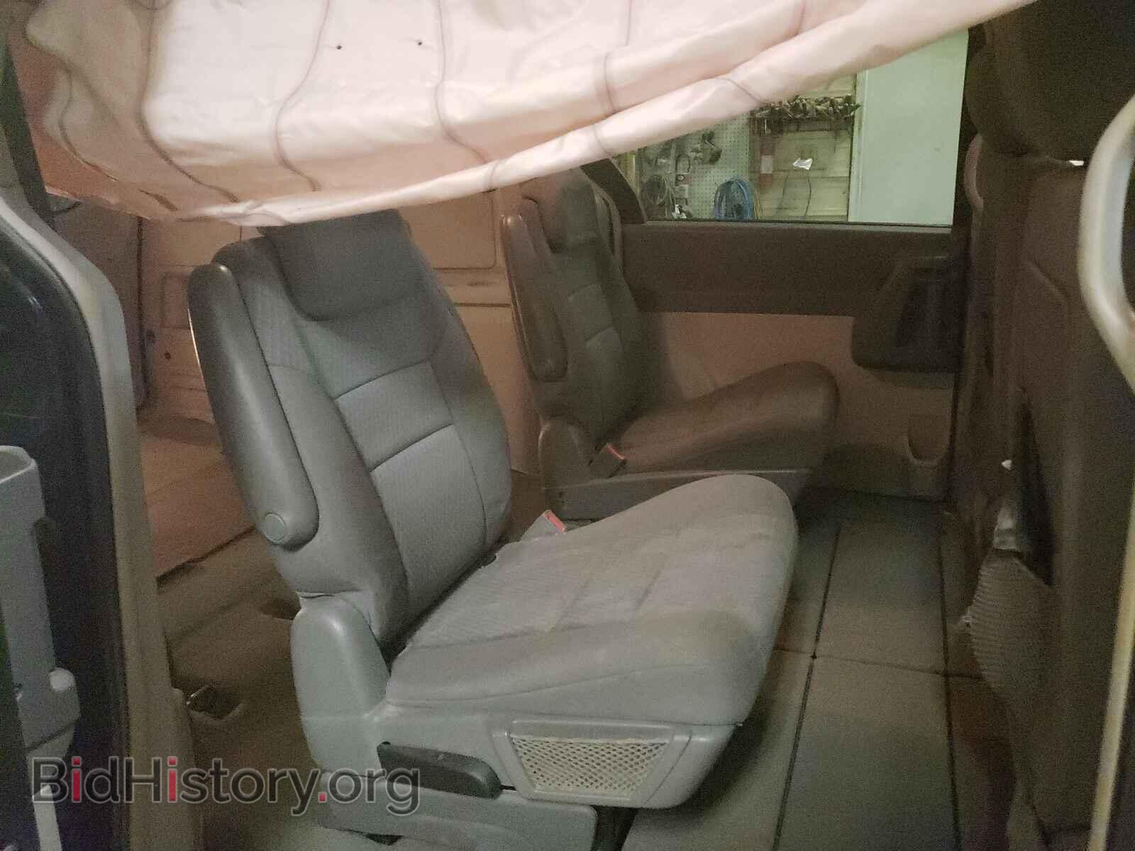 2009 CHRYSLER MINIVAN - VIN: 2A8HR44E99R618032 - Фото 6