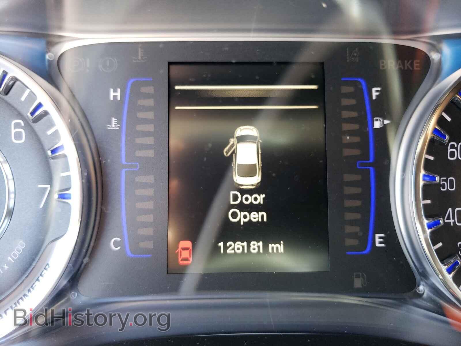 2015 CHRYSLER 200 - VIN: 1C3CCCAB0FN750438 - Фото 8