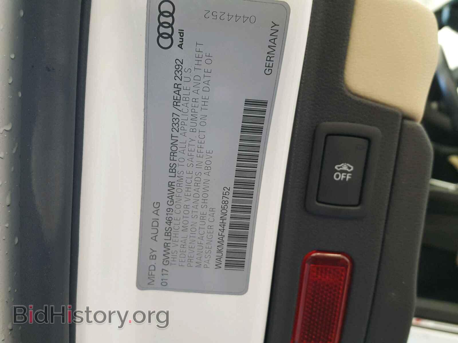 2017 AUDI A4 - VIN: WAUKMAF44HN058752 - Фото 10