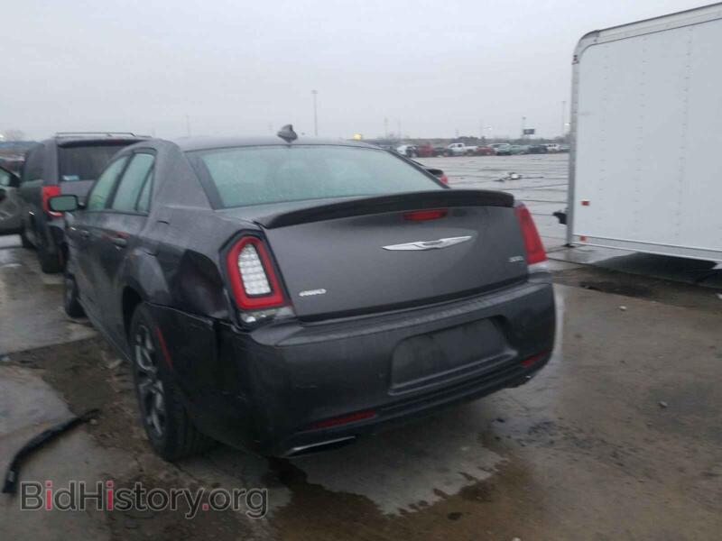 2017 Chrysler 300 (VIN 2C3CCAGG7HH628808) — photo 3 of 10