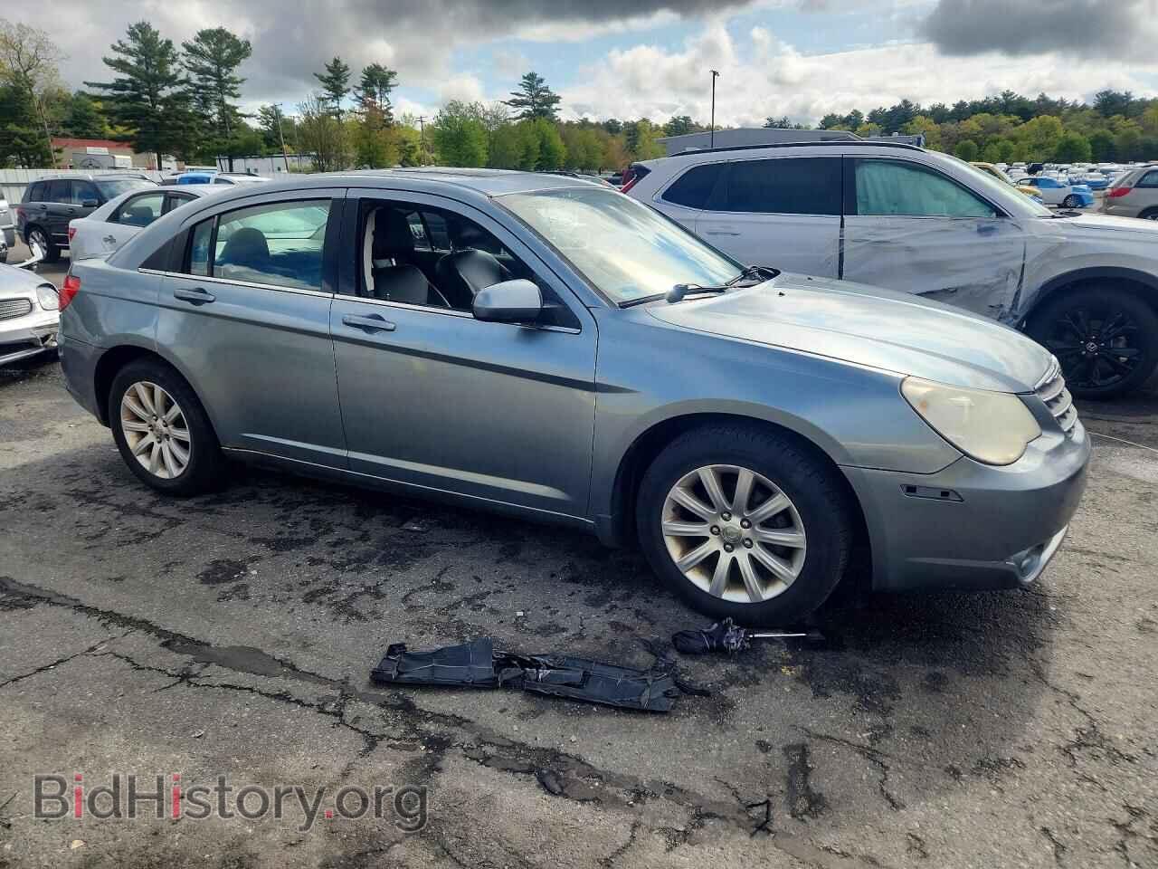 2010 CHRYSLER SEBRING - VIN: 1C3CC5FB5AN183883 - Фото 4