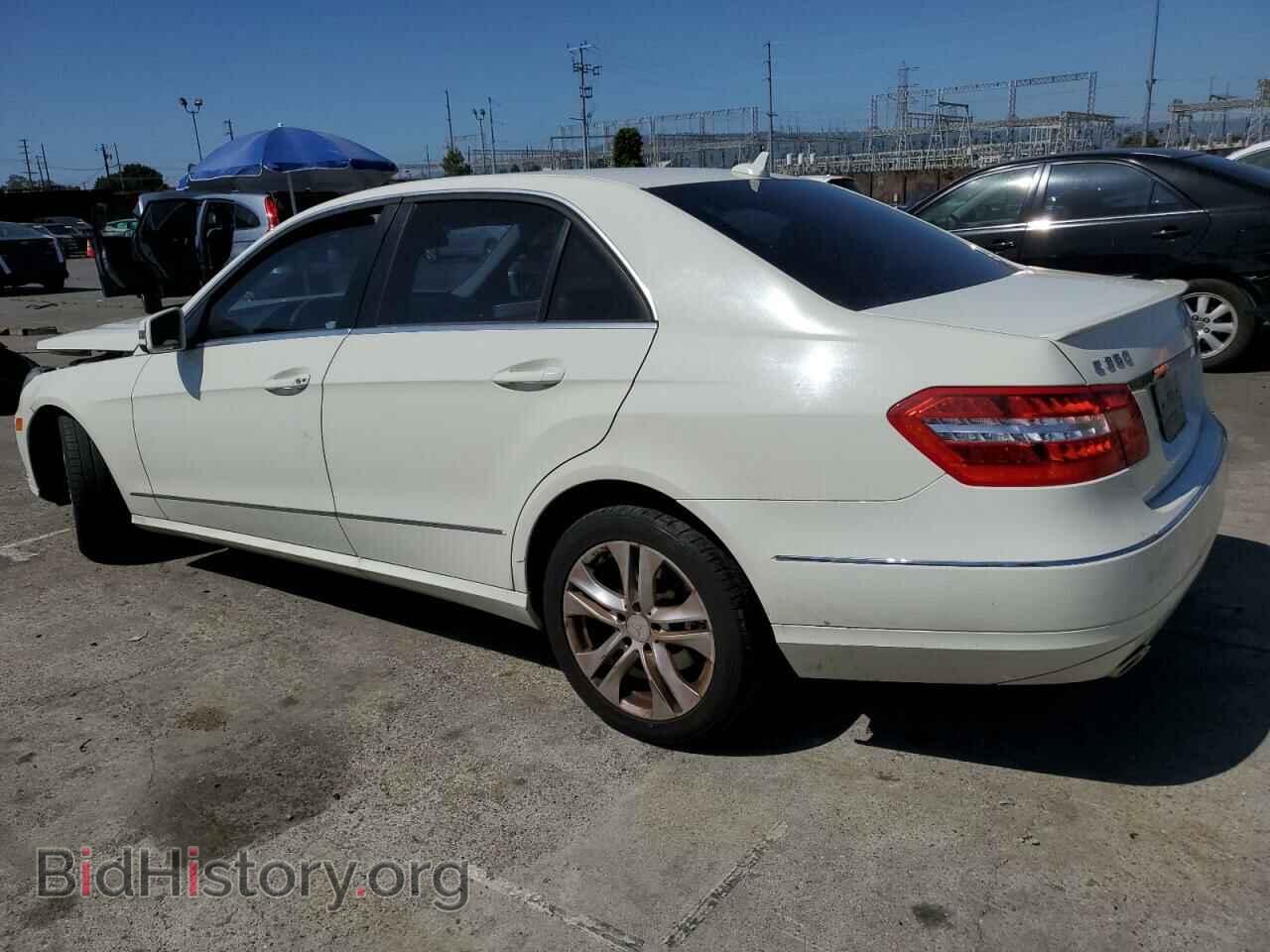 2011 MERCEDES-BENZ E-CLASS - VIN: WDDHF5GB2BA359634 - Фото 2