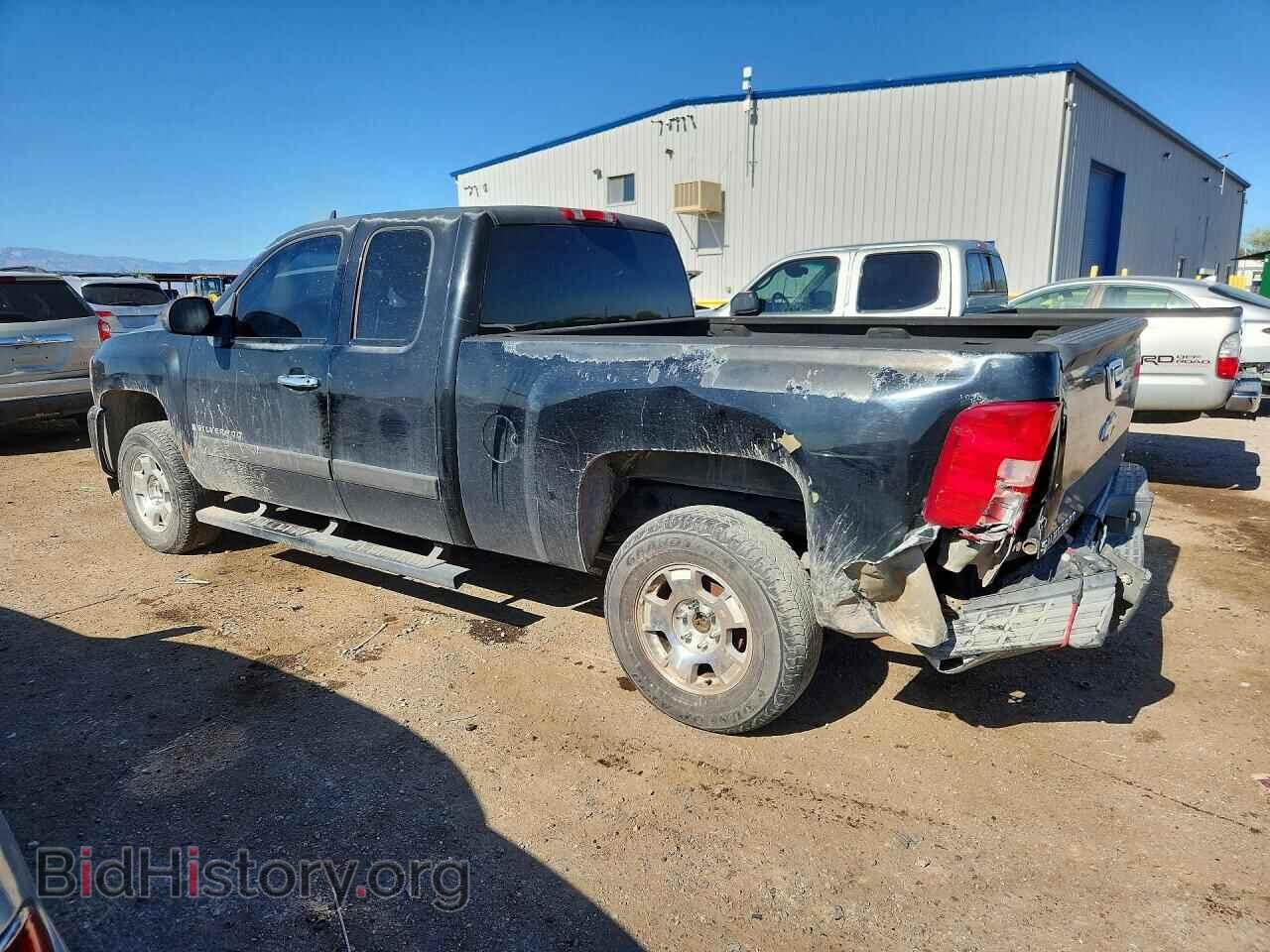 2007 CHEVROLET SILVERADO - VIN: 2GCEC19C071713849 - Photo 2