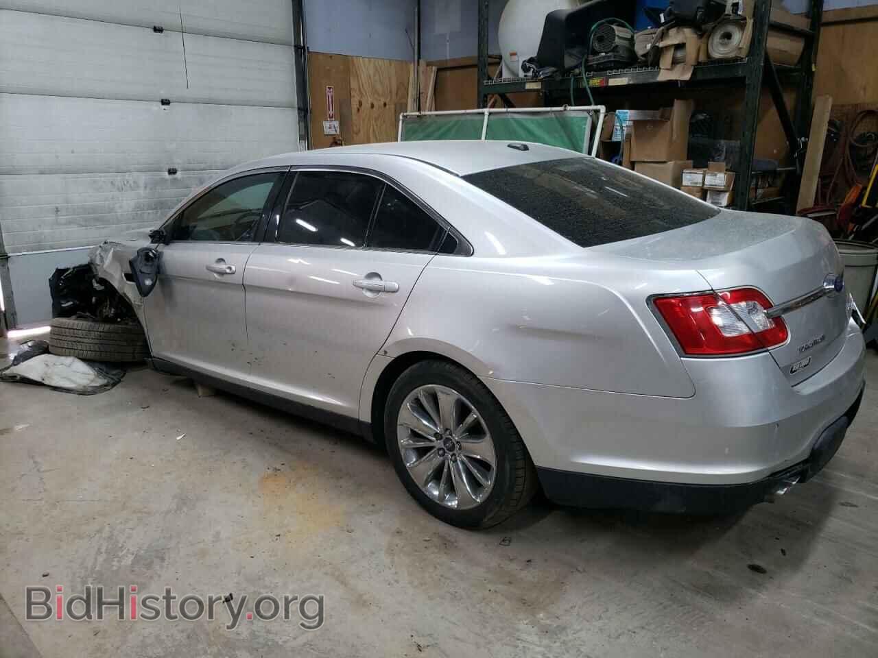 2011 FORD TAURUS - VIN: 1FAHP2FW0BG189903 - Фото 2