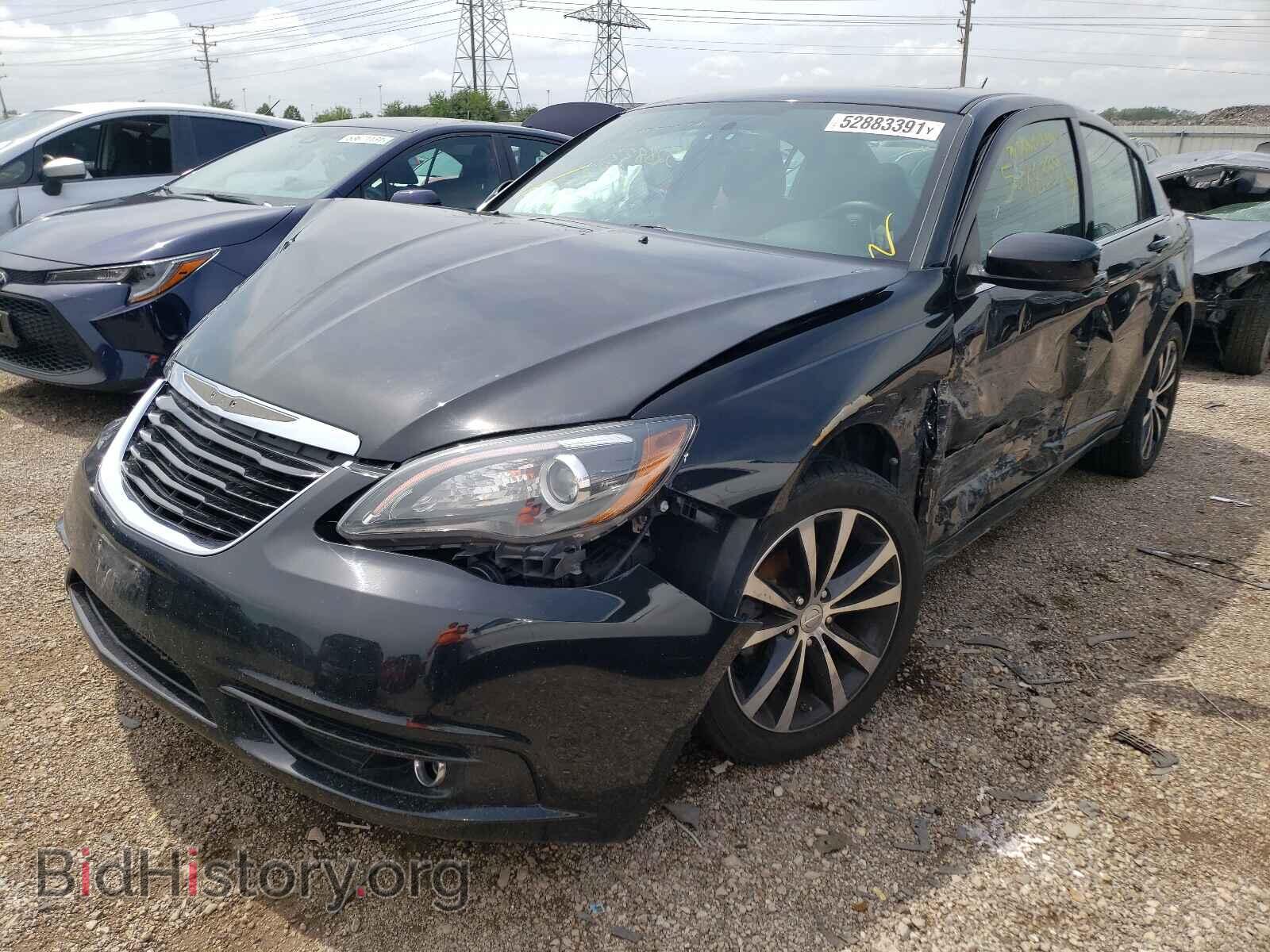 2013 CHRYSLER 200 - VIN: 1C3CCBCG4DN679101 - Фото 2