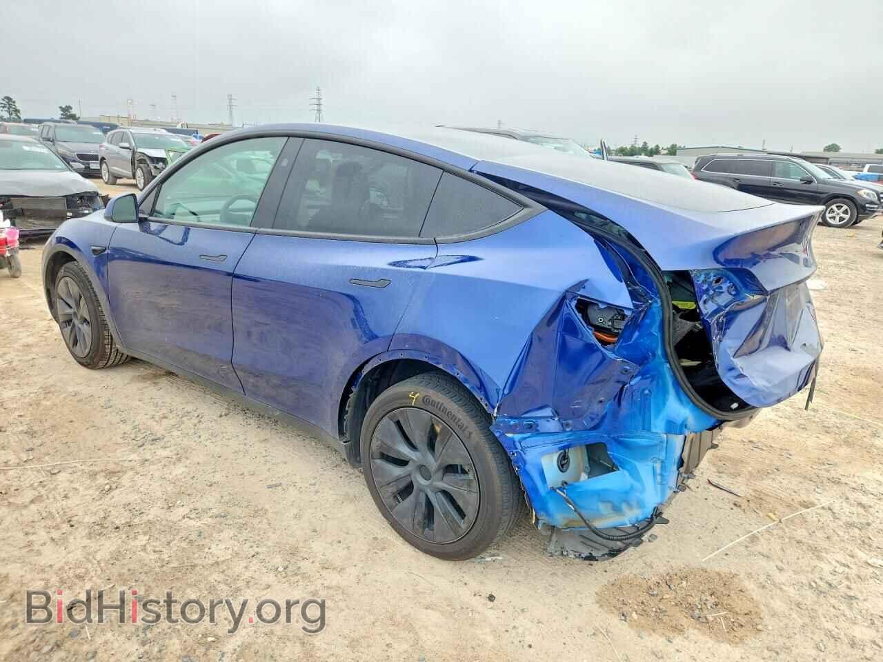 2024 TESLA MODEL Y - VIN: 7SAYGDED6RF112286 - Photo 2