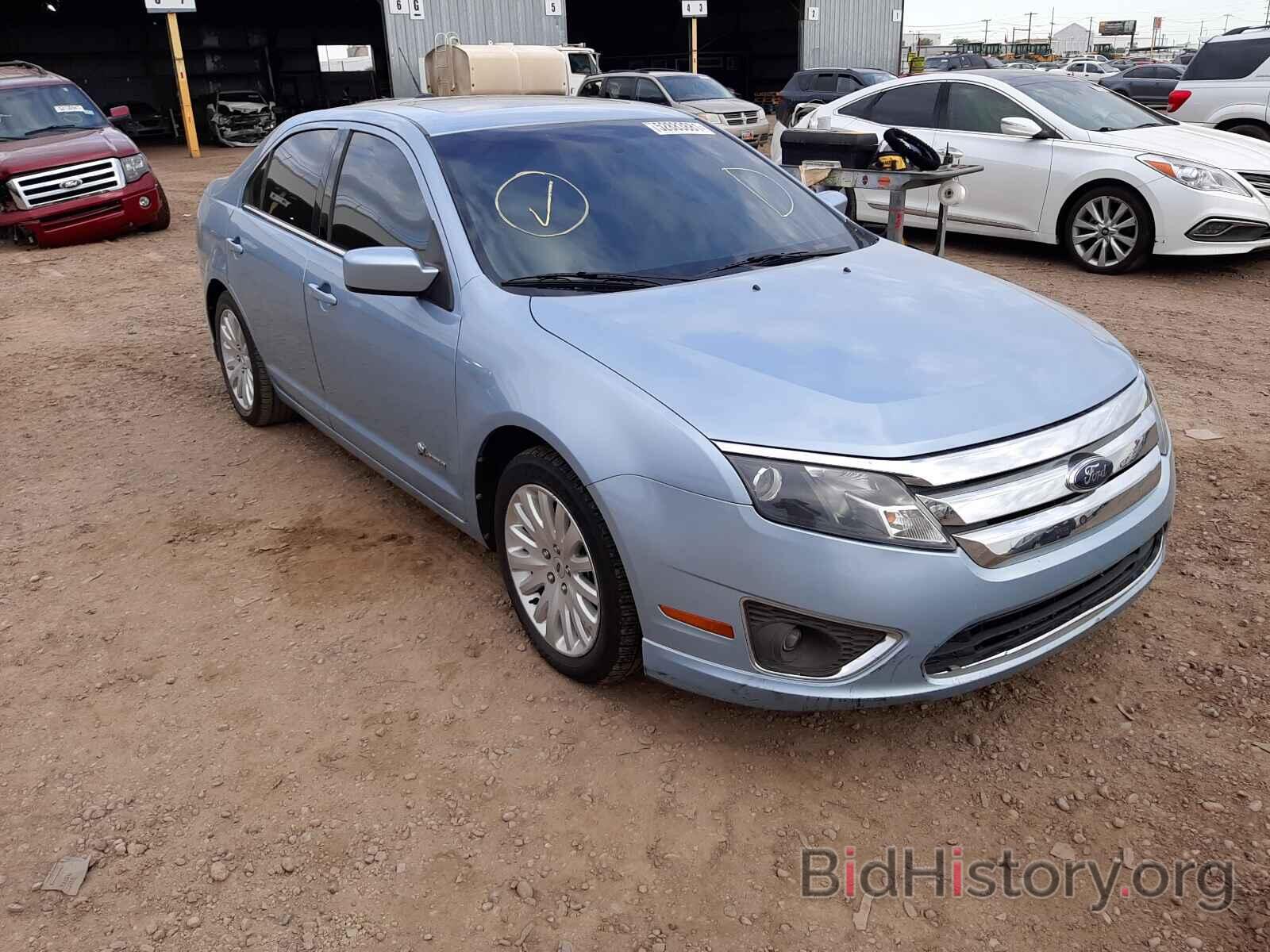 Photo 3FADP0L37AR233268 - FORD FUSION 2010