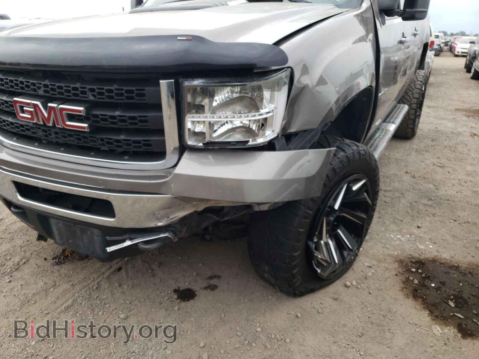 2012 GMC SIERRA - VIN: 1GT121C83CF167749 - Фото 9