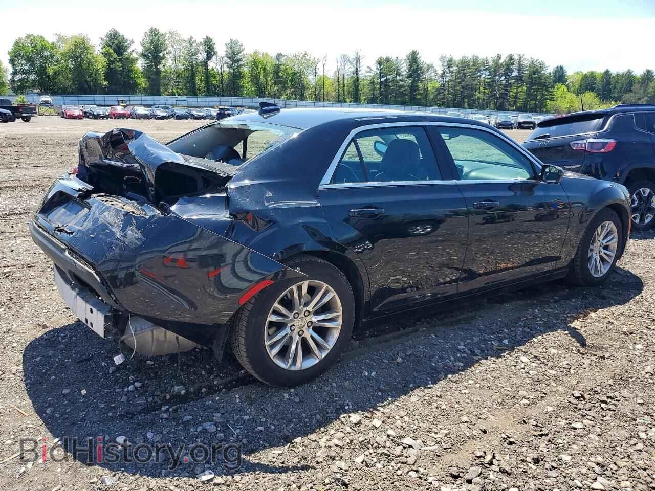 2017 CHRYSLER 300 - VIN: 2C3CCAAG5HH552417 - Фото 3