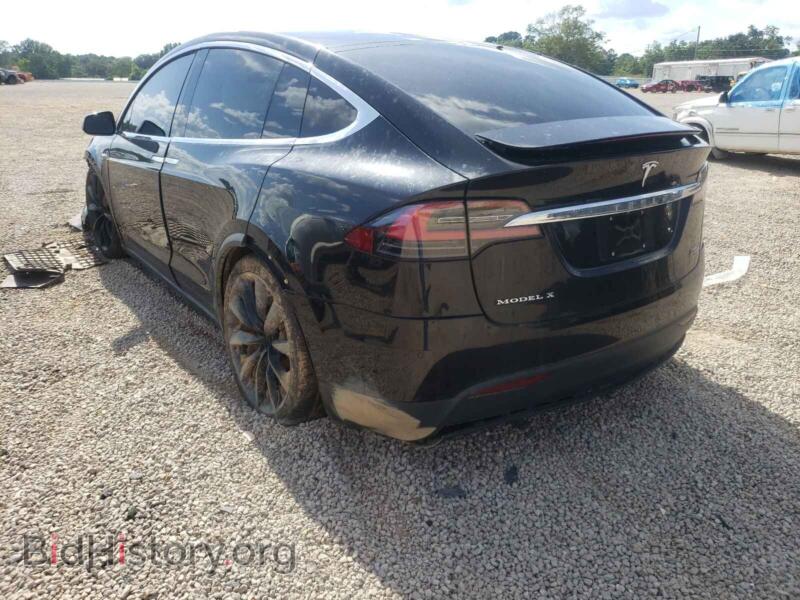2016 Tesla MODEL X (VIN 5YJXCBE47GF003728) — photo 3 of 10
