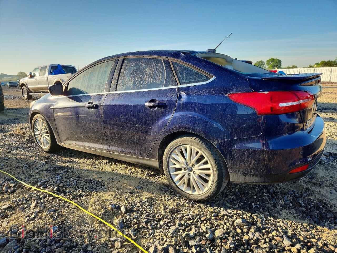 2017 FORD FOCUS - VIN: 1FADP3J27HL268557 - Фото 2