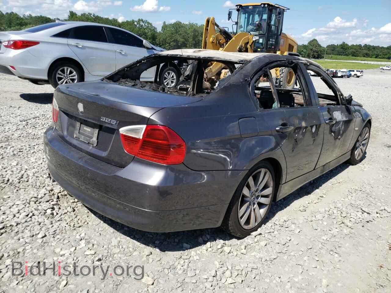 2006 BMW 3 SERIES - VIN: WBAVB17536NK40675 - Фото 4