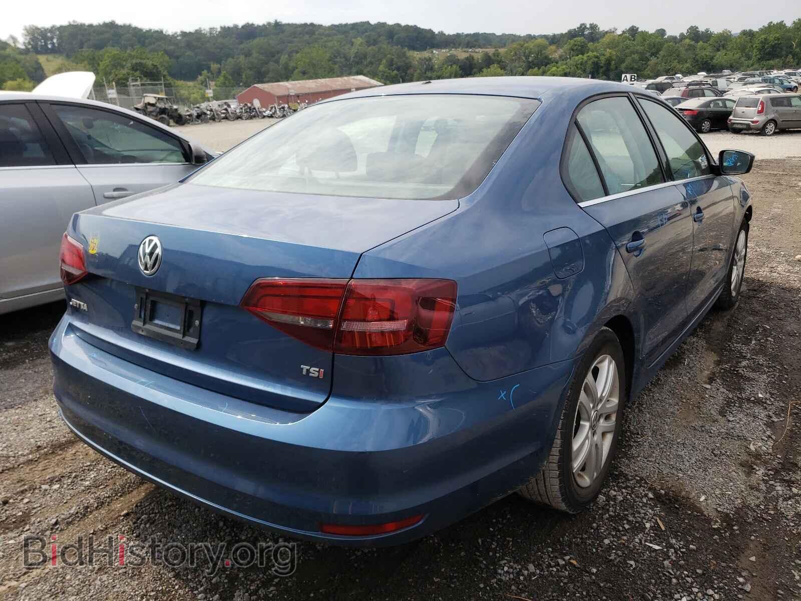 2017 VOLKSWAGEN JETTA - VIN: 3VW2B7AJ9HM202392 - Фото 4
