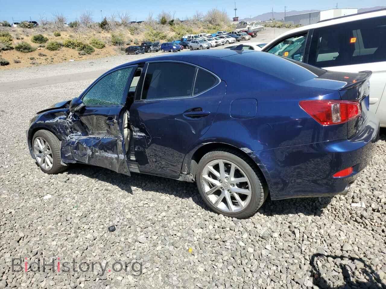 2011 LEXUS IS - VIN: JTHCF5C20B5049452 - Photo 2