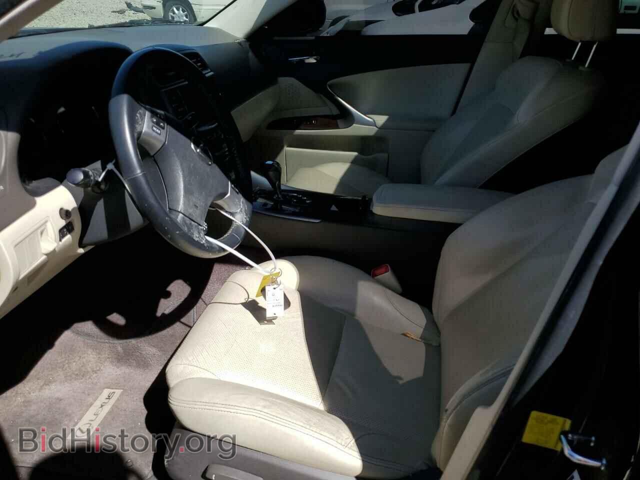2011 LEXUS IS - VIN: JTHCF5C20B5049452 - Photo 7