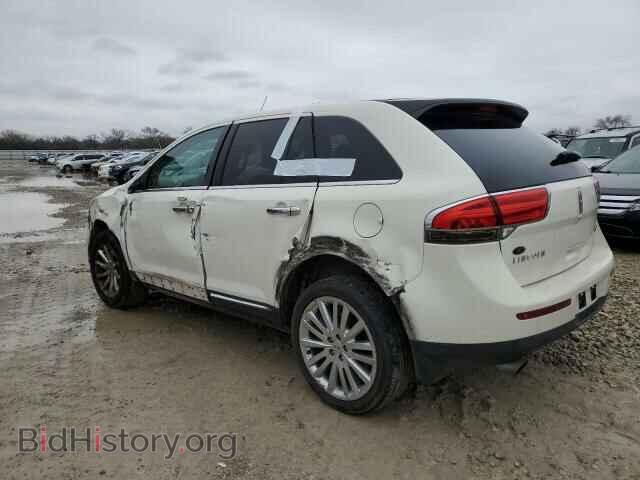 2012 LINCOLN MKX - VIN: 2LMDJ8JK3CBL08232 - Photo 2