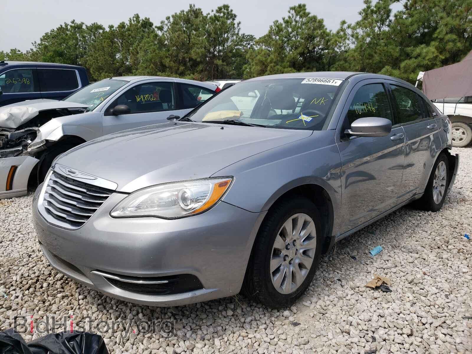 2014 CHRYSLER 200 - VIN: 1C3CCBAG3EN101821 - Photo 2