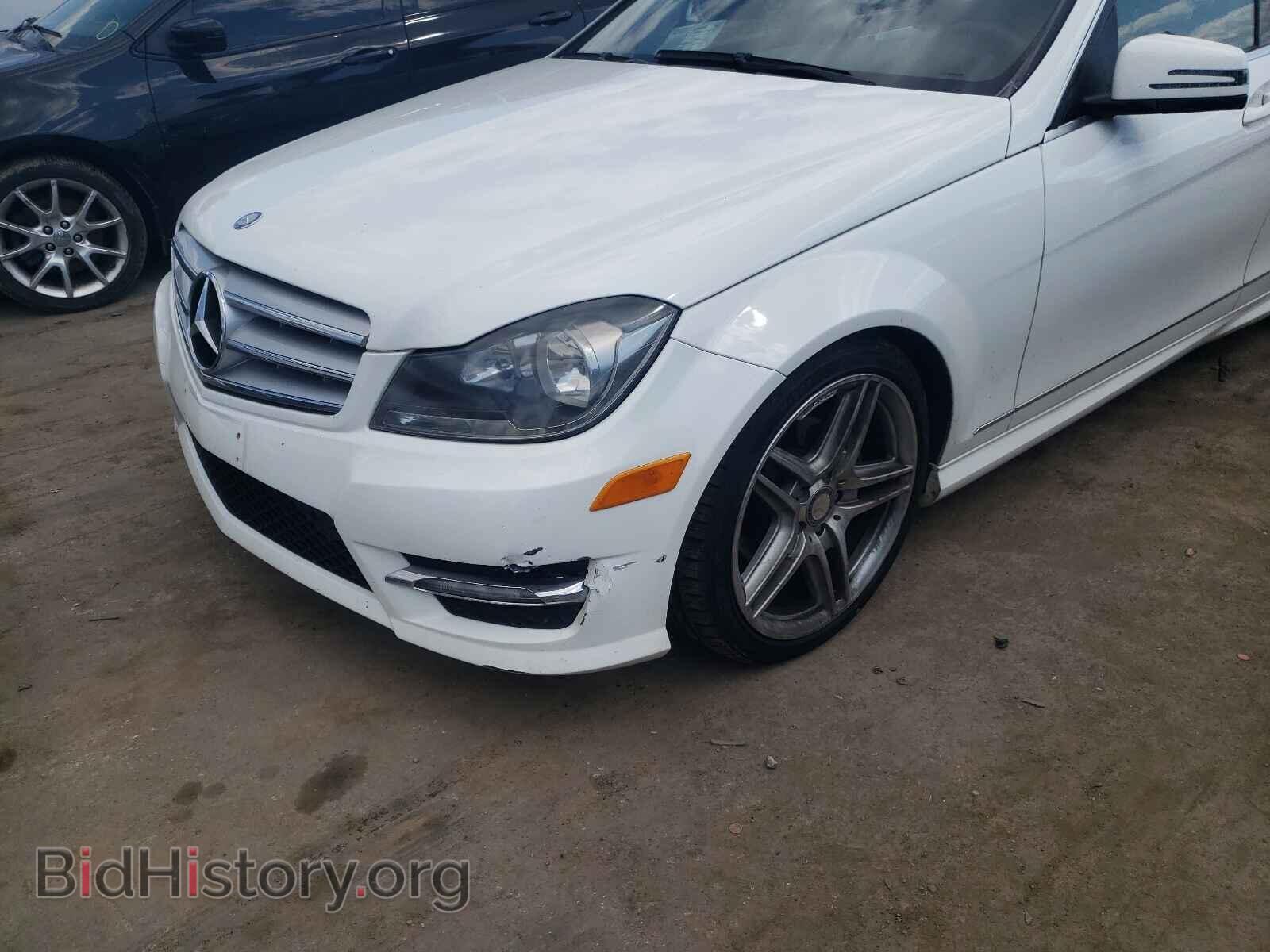 2013 MERCEDES-BENZ C-CLASS - VIN: WDDGF4HB9DA748701 - Фото 9