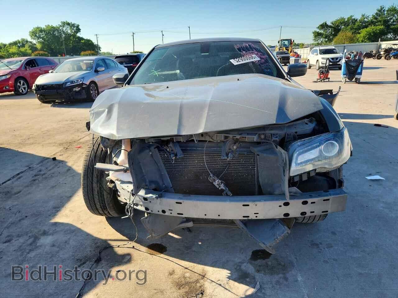 2019 CHRYSLER 300 - VIN: 2C3CCABG4KH516112 - Photo 5