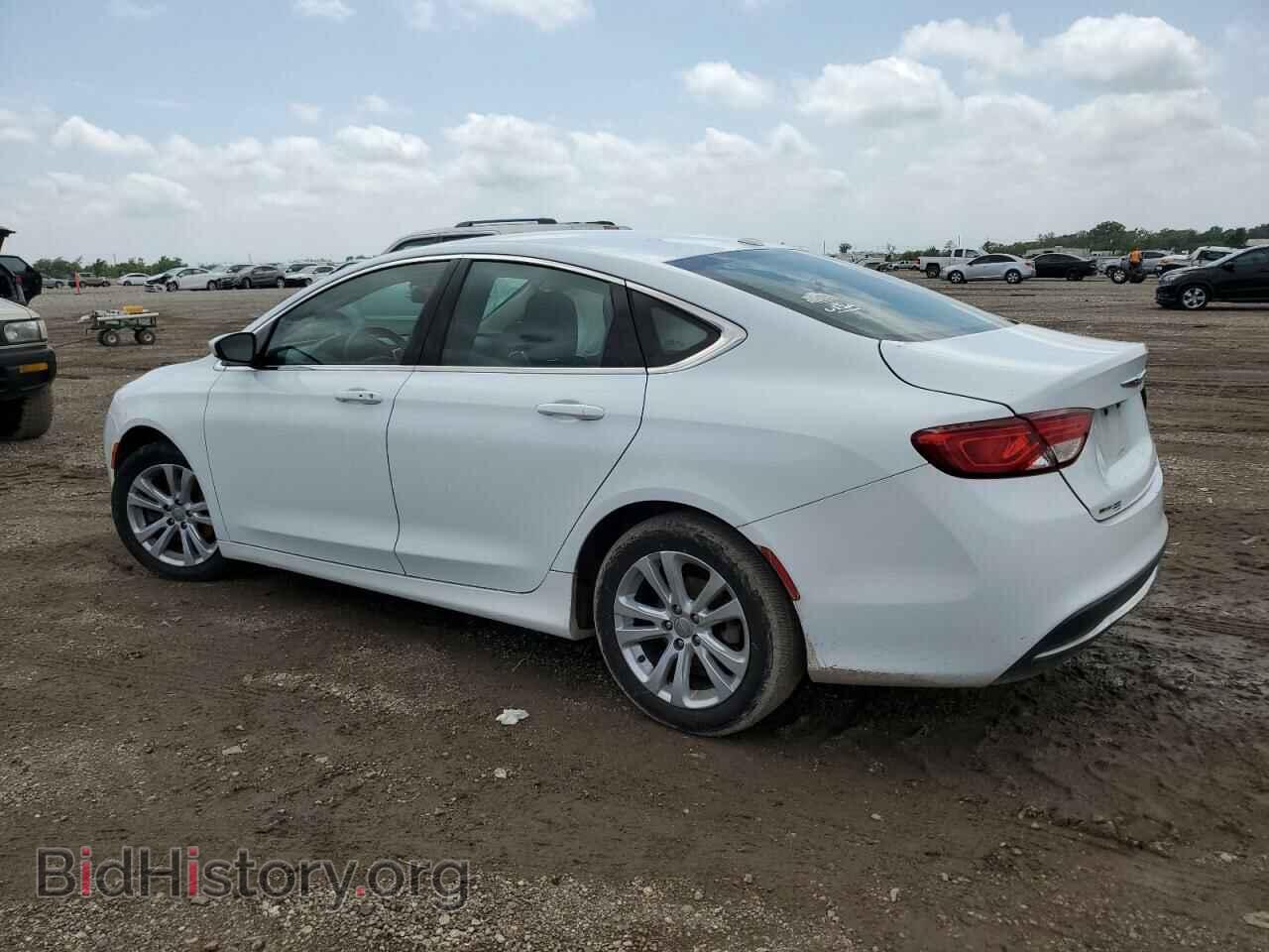 2016 CHRYSLER 200 - VIN: 1C3CCCAB8GN105764 - Фото 2