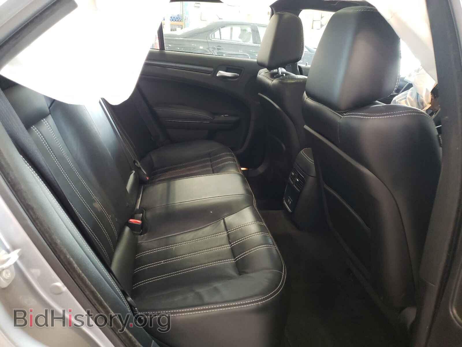 2016 CHRYSLER 300 - VIN: 2C3CCAGG6GH270776 - Фото 6