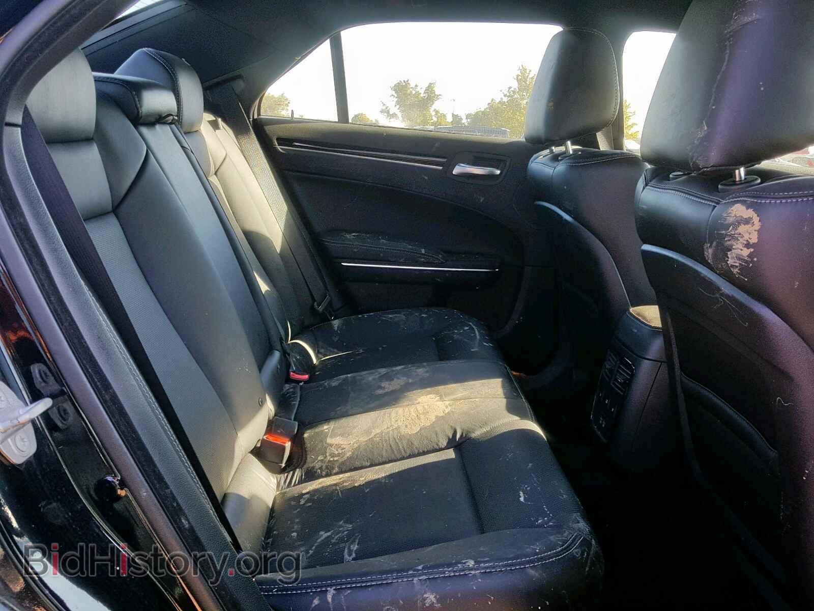 2017 CHRYSLER 300 - VIN: 2C3CCABTXHH657921 - Фото 6