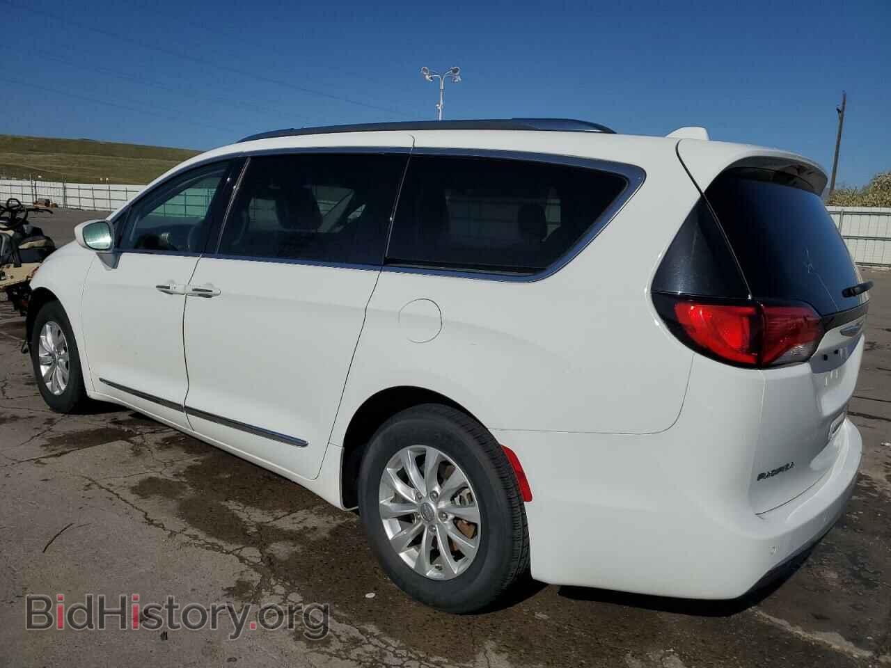 2019 CHRYSLER PACIFICA - VIN: 2C4RC1BG7KR650905 - Фото 2