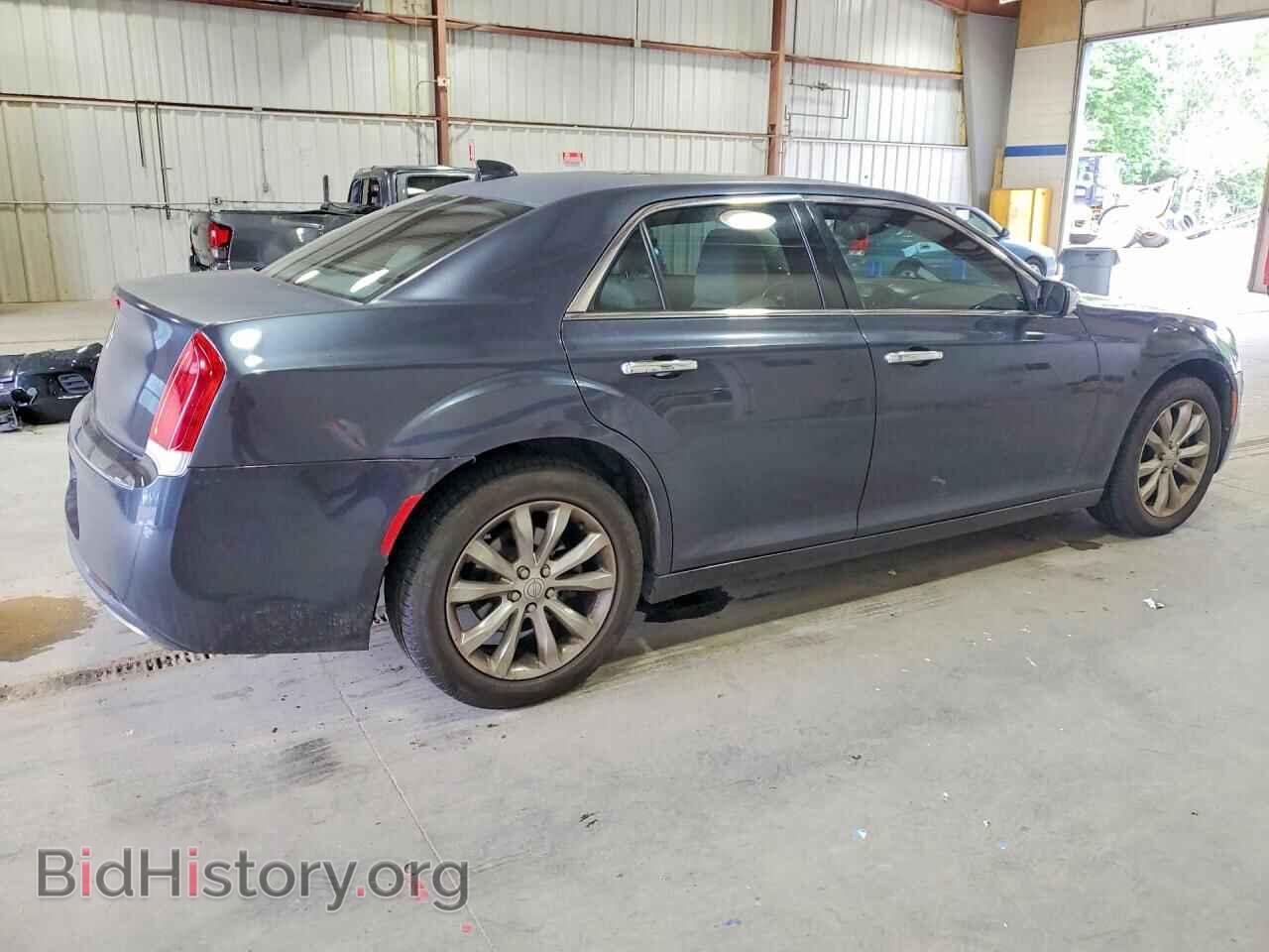 2016 CHRYSLER 300 - VIN: 2C3CCAKGXGH170817 - Фото 3