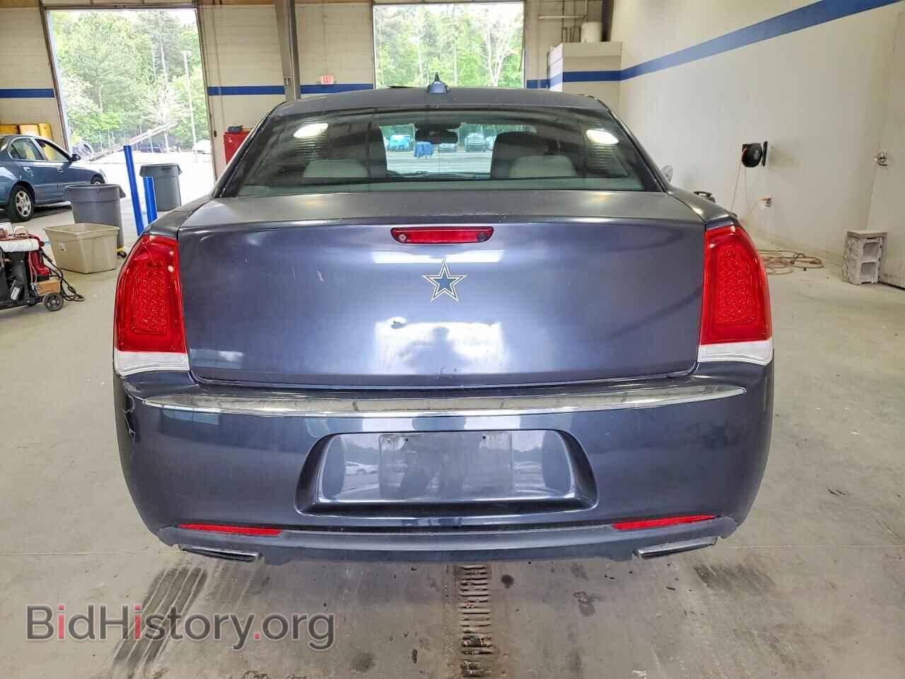 2016 CHRYSLER 300 - VIN: 2C3CCAKGXGH170817 - Фото 6