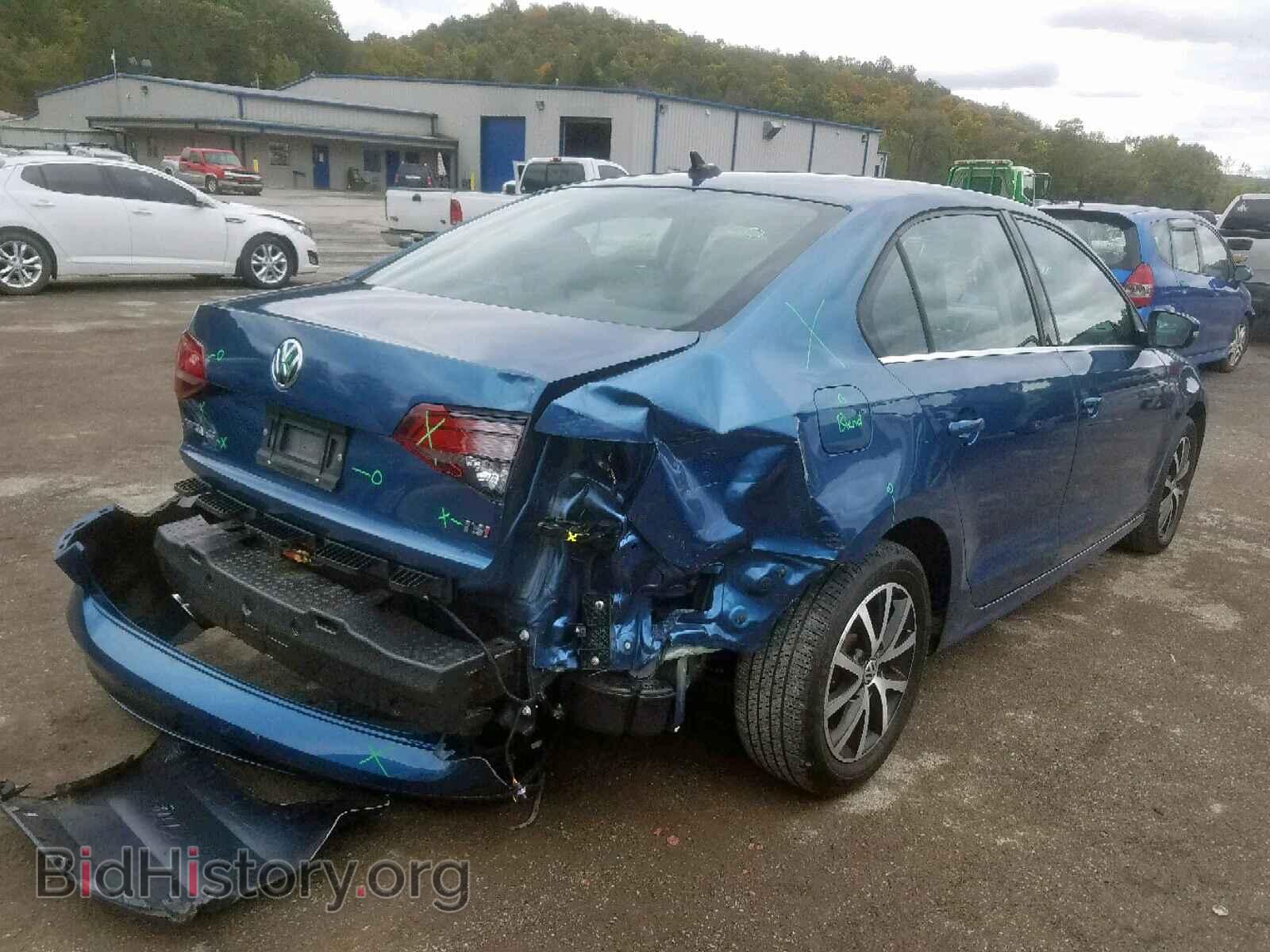 2017 VOLKSWAGEN JETTA - VIN: 3VWDB7AJ2HM234206 - Фото 4