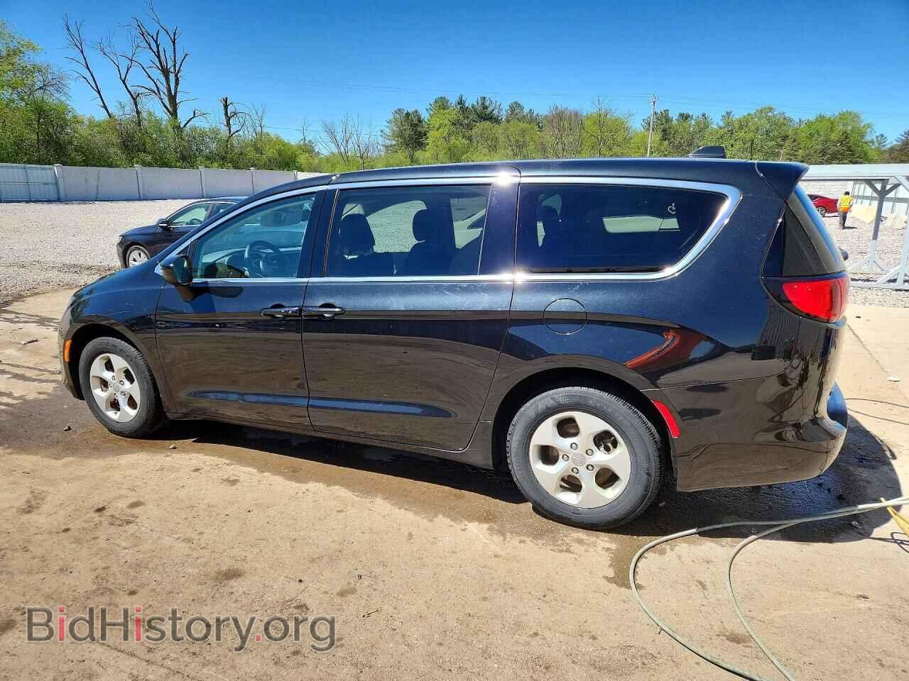 2017 CHRYSLER PACIFICA - VIN: 2C4RC1CG5HR519236 - Photo 2