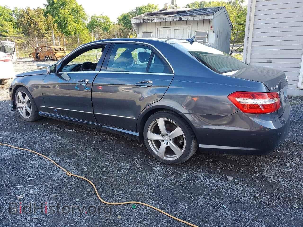 2011 MERCEDES-BENZ E-CLASS - VIN: WDDHF8HB8BA305643 - Фото 2
