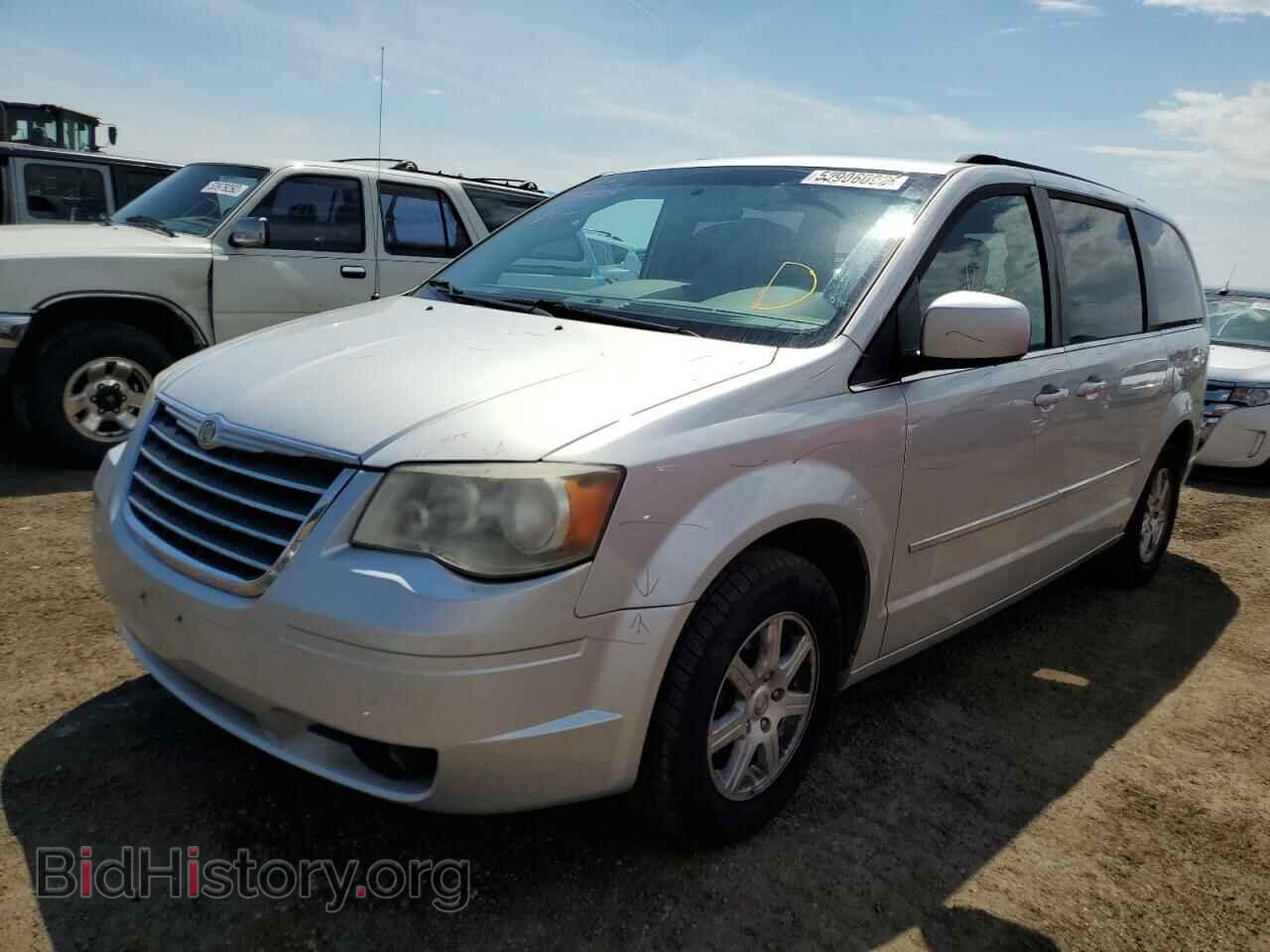 2010 CHRYSLER MINIVAN - VIN: 2A4RR5D19AR306743 - Фото 2