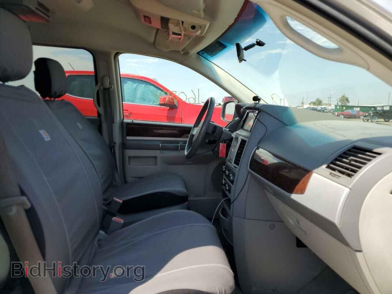 2010 CHRYSLER MINIVAN - VIN: 2A4RR5D19AR306743 - Фото 5