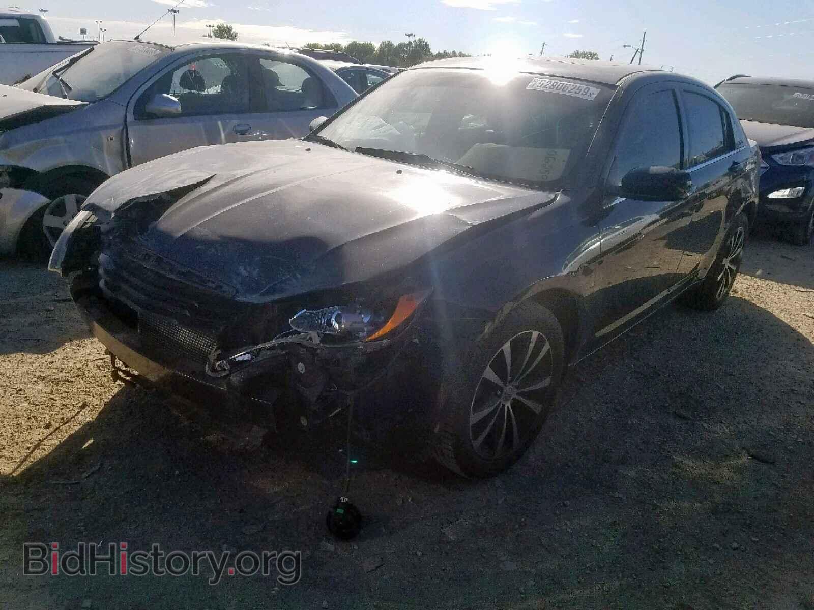 2012 CHRYSLER 200 - VIN: 1C3CCBHG3CN174299 - Photo 2