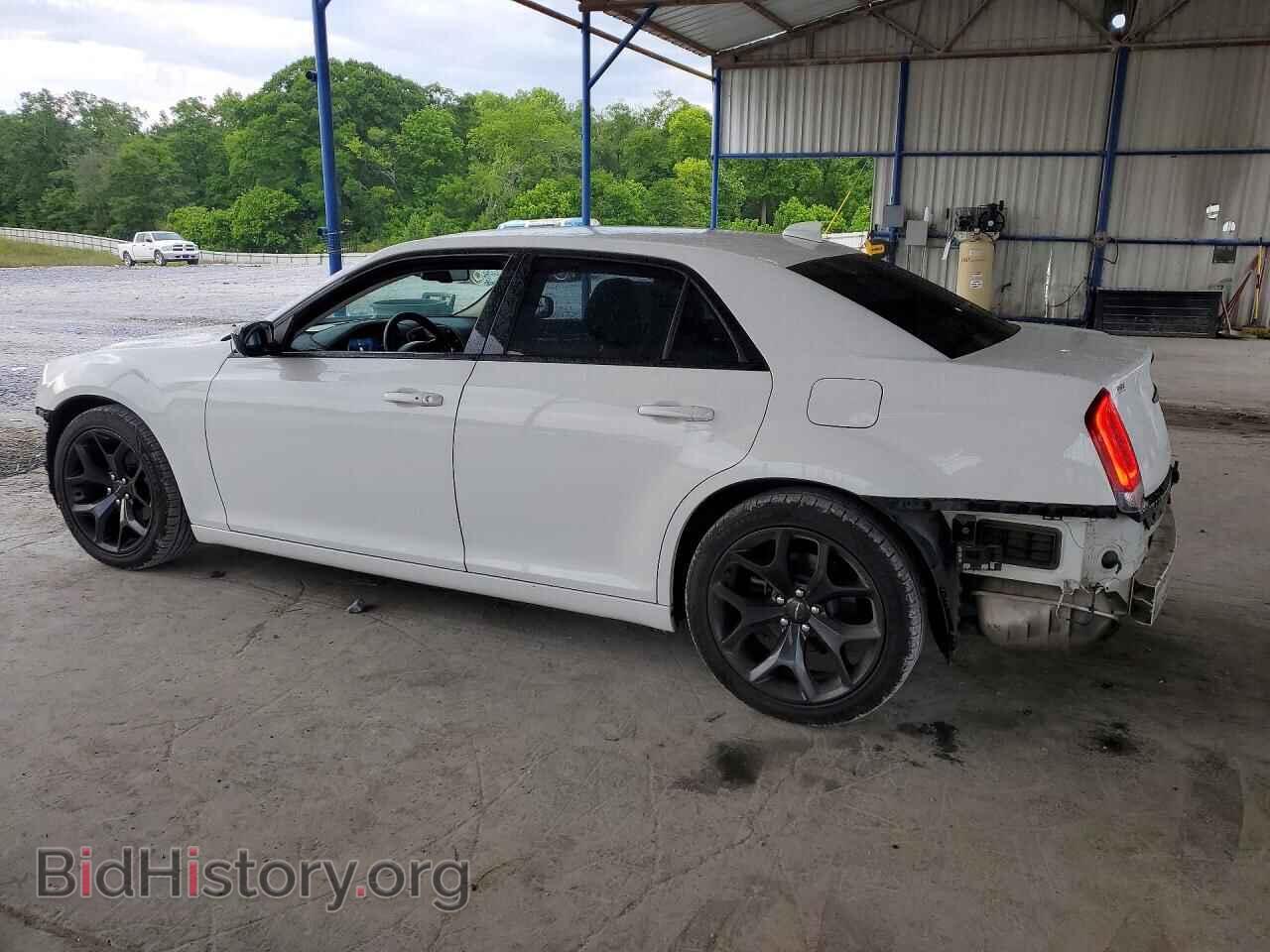 2020 CHRYSLER 300 - VIN: 2C3CCAAGXLH209238 - Фото 2
