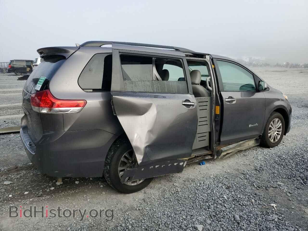 2011 TOYOTA All Models - VIN: 5TDYK3DC1BS100529 - Фото 3