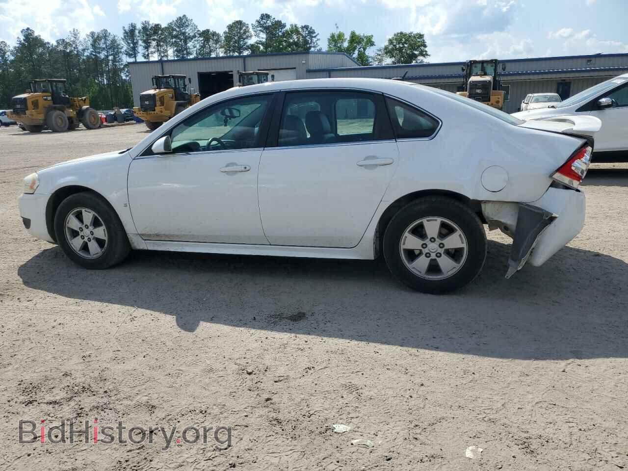 2010 CHEVROLET IMPALA - VIN: 2G1WB5EK3A1121096 - Фото 2